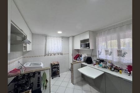 Casa de condomínio à venda com 140m², 3 quartos e 1 vagaCozinha e Área de Serviço