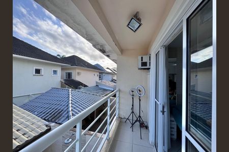 Casa de condomínio à venda com 140m², 3 quartos e 1 vagaQuarto 2 - Varanda