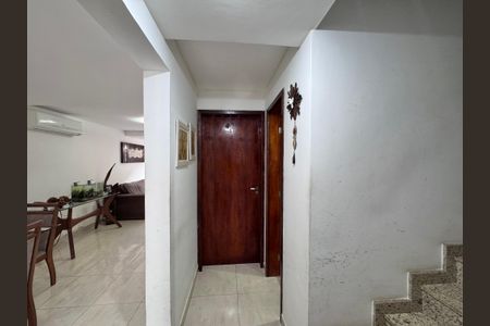 Casa de condomínio à venda com 140m², 3 quartos e 1 vagaCorredor