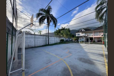 Casa de condomínio à venda com 140m², 3 quartos e 1 vagaÁrea comum