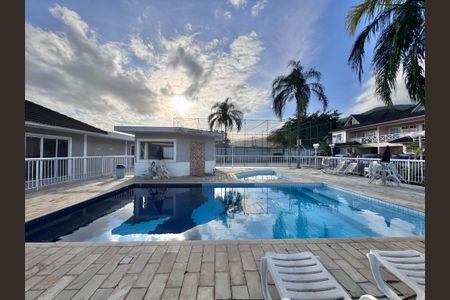 Casa de condomínio à venda com 140m², 3 quartos e 1 vagaÁrea comum