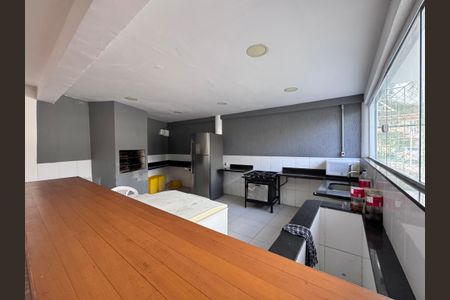 Casa de condomínio à venda com 140m², 3 quartos e 1 vagaÁrea comum