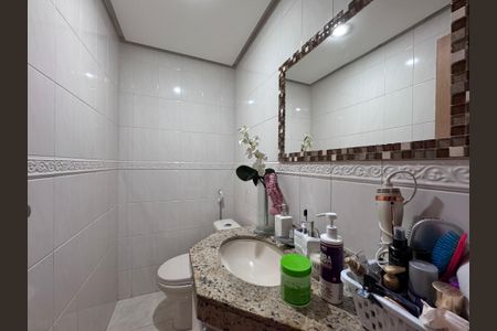 Lavabo de casa de condomínio à venda com 3 quartos, 140m² em Vargem Pequena, Rio de Janeiro