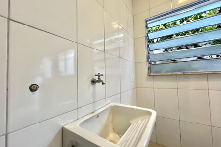 Studio para alugar com 25m², 1 quarto e sem vaga Studio para alugar com 25m², 1 quarto e sem vagaÁrea de Serviço