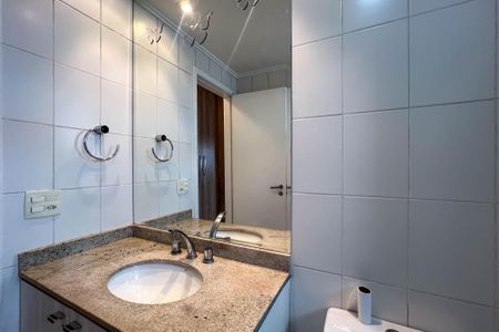 Apartamento à venda com 94m², 3 quartos e 2 vagasBanheiro da Suíte