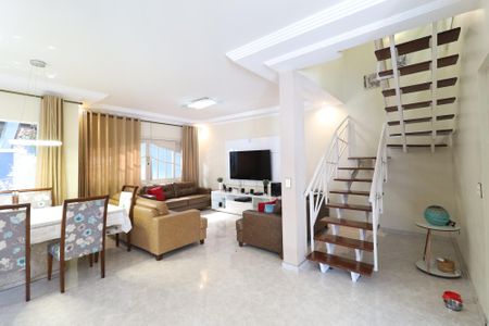 Casa à venda com 288m², 4 quartos e 3 vagasSala 1