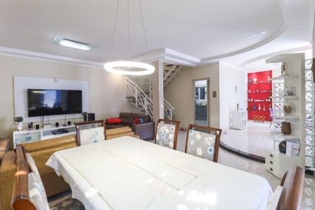 Casa à venda com 288m², 4 quartos e 3 vagasSala 1