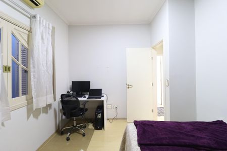 Casa à venda com 288m², 4 quartos e 3 vagasQuarto 3