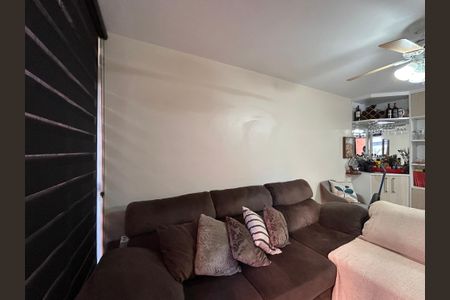 Apartamento à venda com 75m², 3 quartos e 2 vagasSala