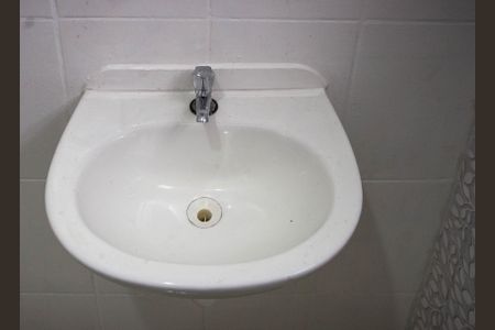 Banheiro de casa para alugar com 1 quarto, 45m² em Campanário, Diadema