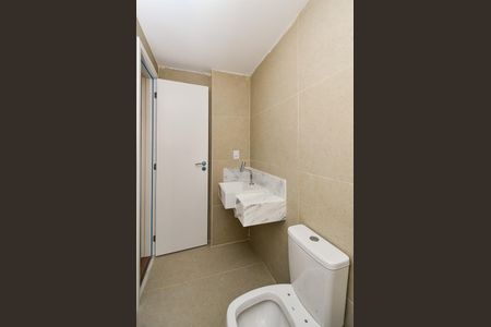 Apartamento à venda com 71m², 2 quartos e 2 vagasBanheiro da Suíte