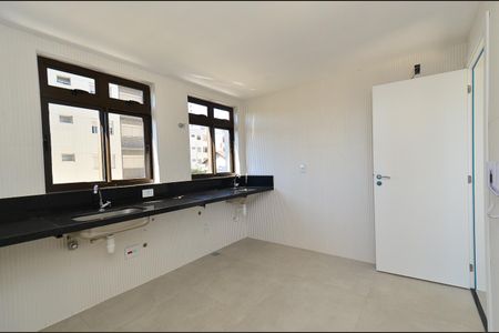 Apartamento à venda com 71m², 2 quartos e 2 vagasCozinha