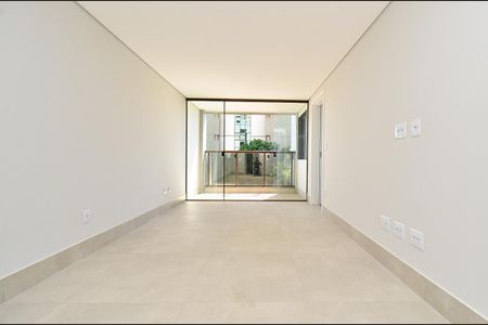 Apartamento à venda com 71m², 2 quartos e 2 vagasSala