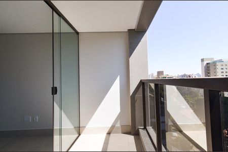 Apartamento à venda com 71m², 2 quartos e 2 vagasVaranda Sala