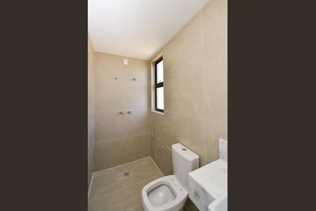 Apartamento à venda com 71m², 2 quartos e 2 vagas Apartamento à venda com 71m², 2 quartos e 2 vagasBanheiro da Suíte