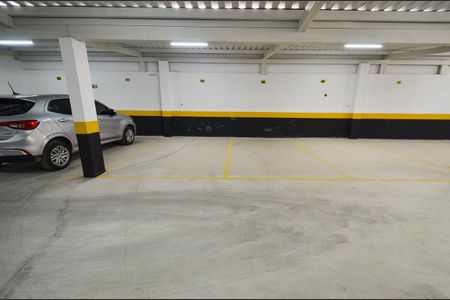 Apartamento à venda com 71m², 2 quartos e 2 vagas Apartamento à venda com 71m², 2 quartos e 2 vagasGaragem