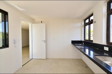 Apartamento à venda com 71m², 2 quartos e 2 vagas Apartamento à venda com 71m², 2 quartos e 2 vagasCozinha
