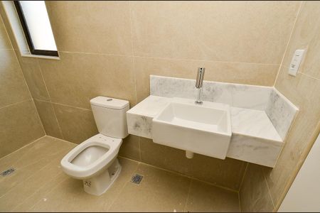 Apartamento à venda com 71m², 2 quartos e 2 vagas Apartamento à venda com 71m², 2 quartos e 2 vagasBanheiro da Suíte