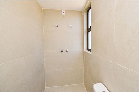 Apartamento à venda com 71m², 2 quartos e 2 vagas Apartamento à venda com 71m², 2 quartos e 2 vagasBanheiro Social