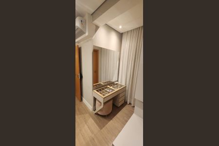 Apartamento à venda com 98m², 2 quartos e 2 vagas Apartamento à venda com 98m², 2 quartos e 2 vagasQuarto