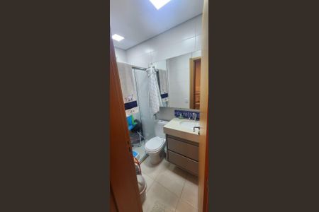 Apartamento à venda com 98m², 2 quartos e 2 vagas Apartamento à venda com 98m², 2 quartos e 2 vagasBanheiro