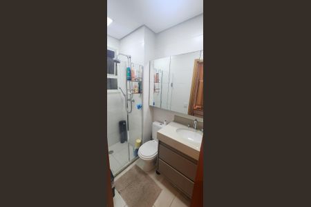 Apartamento à venda com 98m², 2 quartos e 2 vagas Apartamento à venda com 98m², 2 quartos e 2 vagasBanheiro