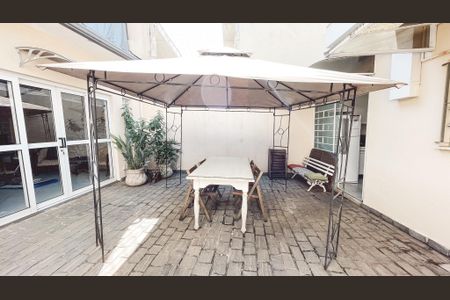 Casa à venda com 273m², 3 quartos e 4 vagasÁrea comum - Churrasqueira