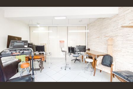 Casa à venda com 273m², 3 quartos e 4 vagasÁrea comum