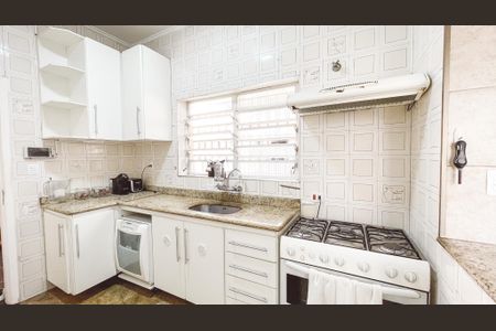 Casa à venda com 273m², 3 quartos e 4 vagasCozinha