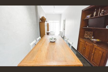 Casa à venda com 273m², 3 quartos e 4 vagasCopa
