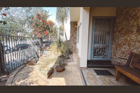 Casa à venda com 273m², 3 quartos e 4 vagasJardim