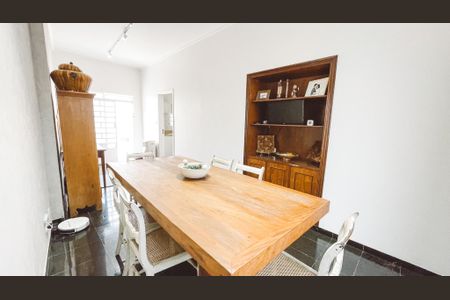 Casa à venda com 273m², 3 quartos e 4 vagasCopa