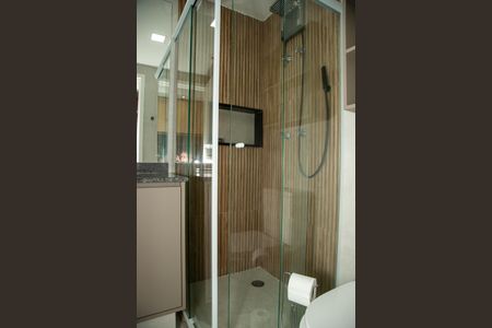 Banheiro de kitnet/studio à venda com 1 quarto, 23m² em Santo Amaro, São Paulo