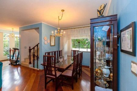 Casa à venda com 4 quartos, 392m² em Jardim Guapira, São Paulo