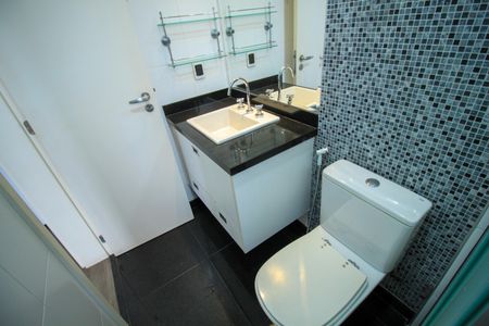 Apartamento à venda com 117m², 2 quartos e 3 vagasBanheiro do Quarto 3