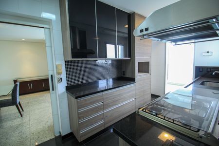 Apartamento à venda com 117m², 2 quartos e 3 vagasCozinha