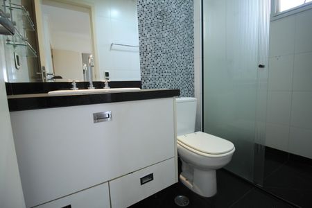 Apartamento à venda com 117m², 2 quartos e 3 vagasBanheiro 