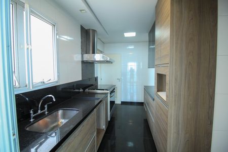 Apartamento à venda com 117m², 2 quartos e 3 vagasCozinha
