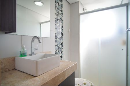 Apartamento para alugar com 68m², 2 quartos e 2 vagasBanheiro