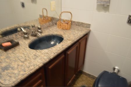 Apartamento à venda com 468m², 4 quartos e 8 vagasBanheiro da Suíte 1