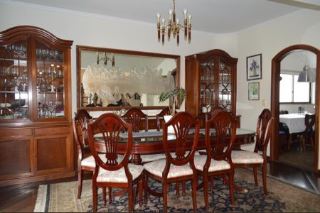 Apartamento à venda com 468m², 4 quartos e 8 vagasSala