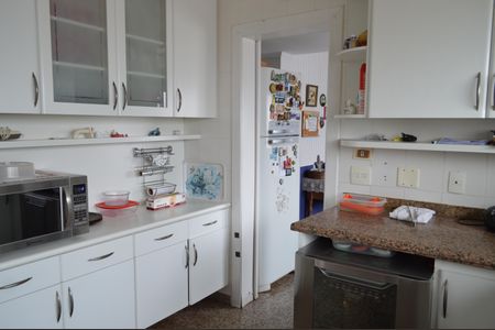 Apartamento à venda com 468m², 4 quartos e 8 vagasCozinha