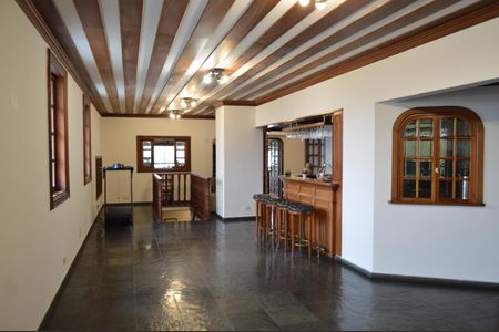 Apartamento à venda com 468m², 4 quartos e 8 vagasCobertura