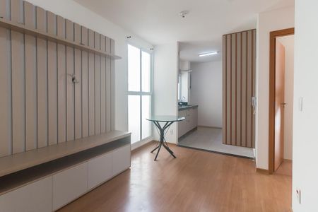 Sala de apartamento para alugar com 2 quartos, 43m² em Boturuju, Mogi das Cruzes