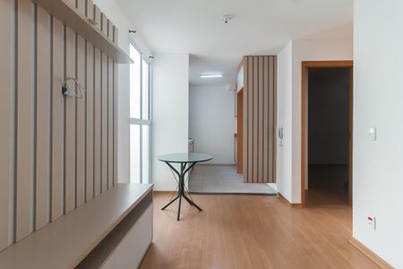 Sala de apartamento para alugar com 2 quartos, 43m² em Boturuju, Mogi das Cruzes