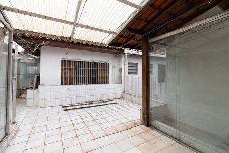 Casa para alugar com 220m², 5 quartos e 4 vagasÁrea de Serviço