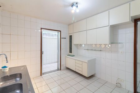 Casa para alugar com 220m², 5 quartos e 4 vagasCozinha