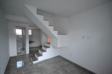 Sala de casa para alugar com 3 quartos, 86m² em Jardim Santa Eugenia, Nova Iguaçu