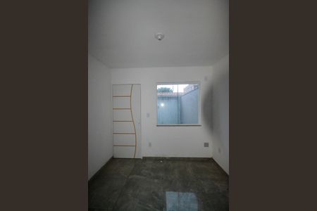 Sala de casa para alugar com 3 quartos, 86m² em Jardim Santa Eugenia, Nova Iguaçu