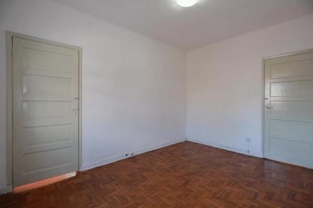 Casa à venda com 945m², 4 quartos e 2 vagasQuarto 3